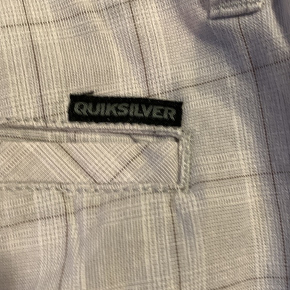 2/$14 💀 | Quicksilver | Men’s Cream Plaid Shorts | Size 40 - Picture 3 of 5